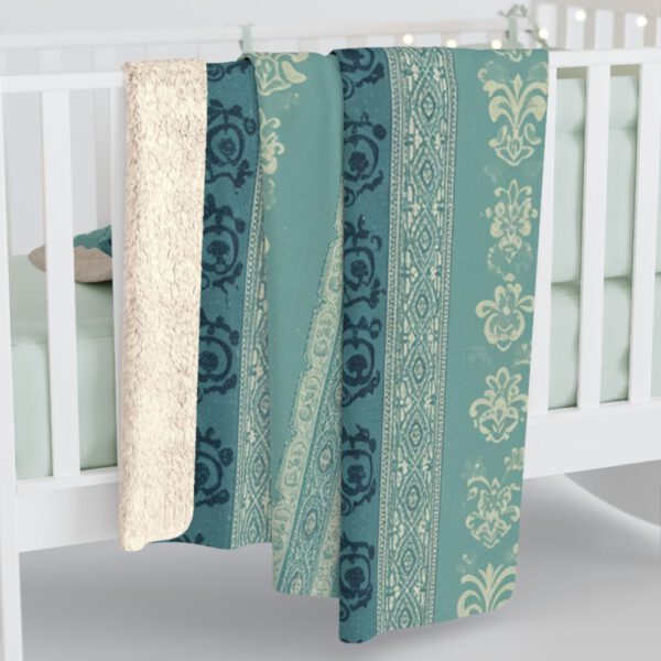 Meta Cozy Sherpa Fleece Blanket - Elegant Blueish Green Floral, Soft Polyester, Large