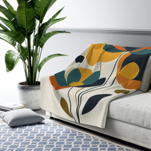 Retro Bloom Sherpa Fleece Blanket - Stylized Seventies Floral, Soft Polyester, Large - Soft, Warm Throw for Home Decor and Comfort