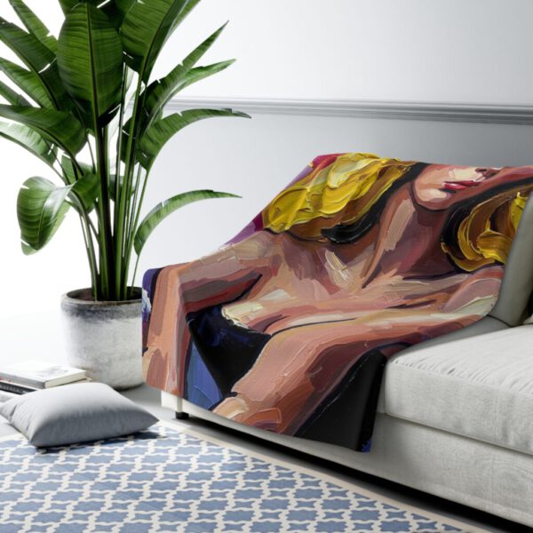 Artistic Muse Sherpa Fleece Blanket - Stylized Female Figure, Soft Polyester, Large - Cozy & Stylish Decor for Art Lovers